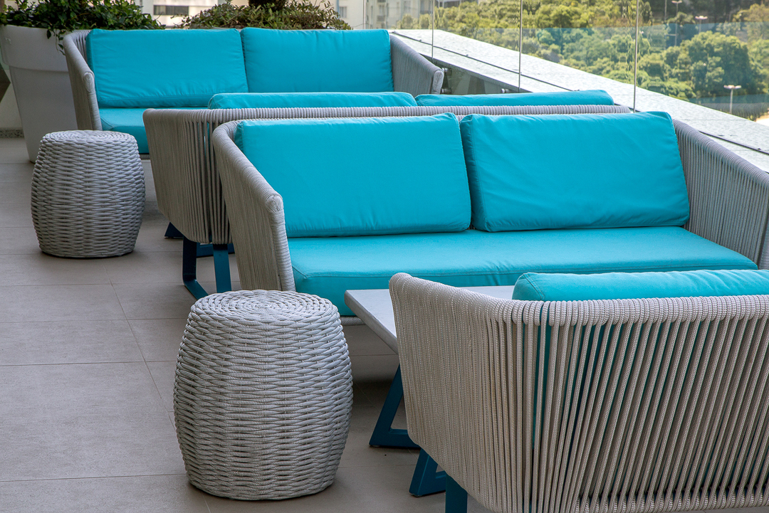 tidelli-hotel-yoo2-sofa-puff-marina-branco-azul